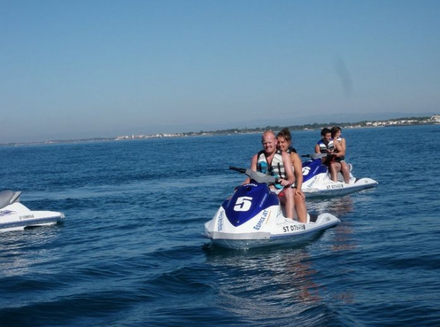 Jet ski en Grau 